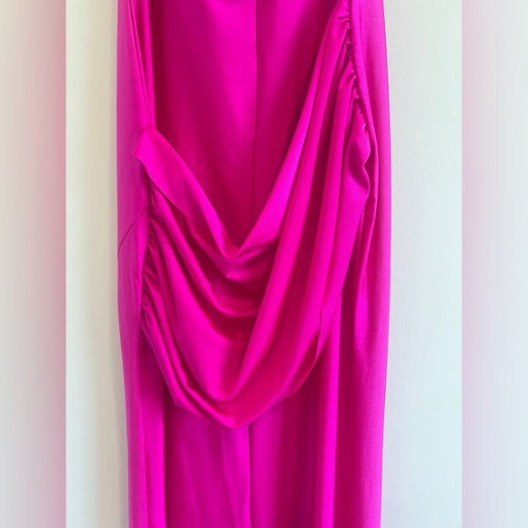 Fashion Nova fuchsia One Shoulder Ruched Gown - Picture 4 of 5